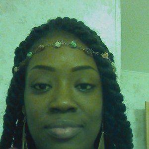 Meet your Posher, Danyelle